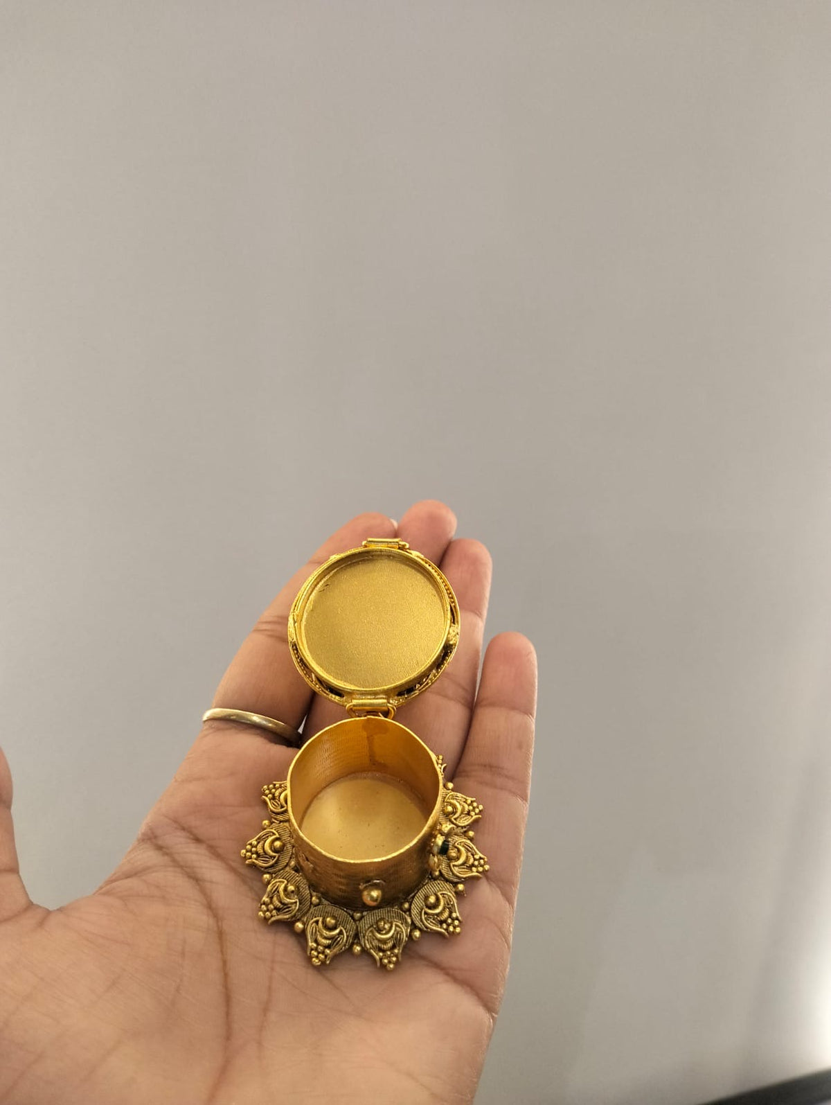 Ganesh Brass Sindoor Dani