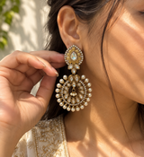 White pearl earrring