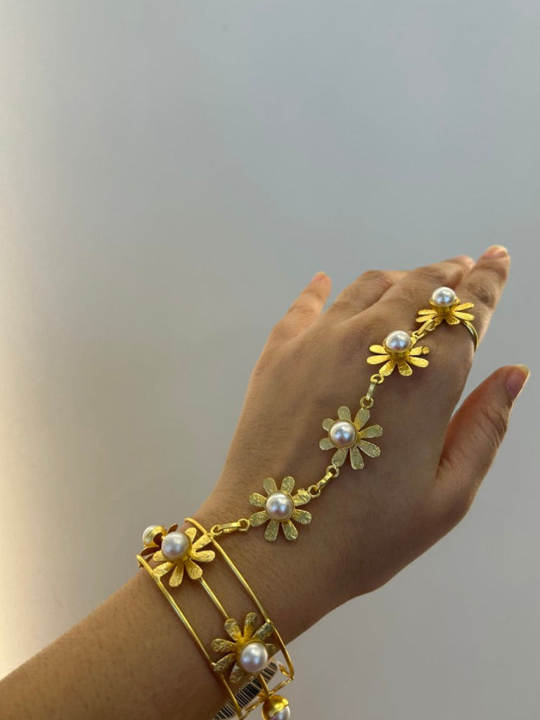 Rajlaxmi hathphool