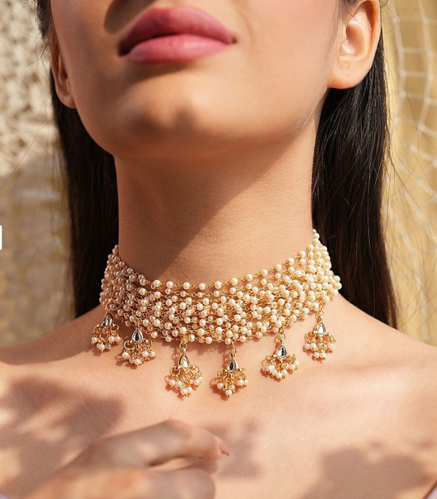 Sanskriti Pearl Choker with earrings