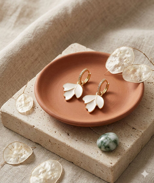 Leafdrop earrings